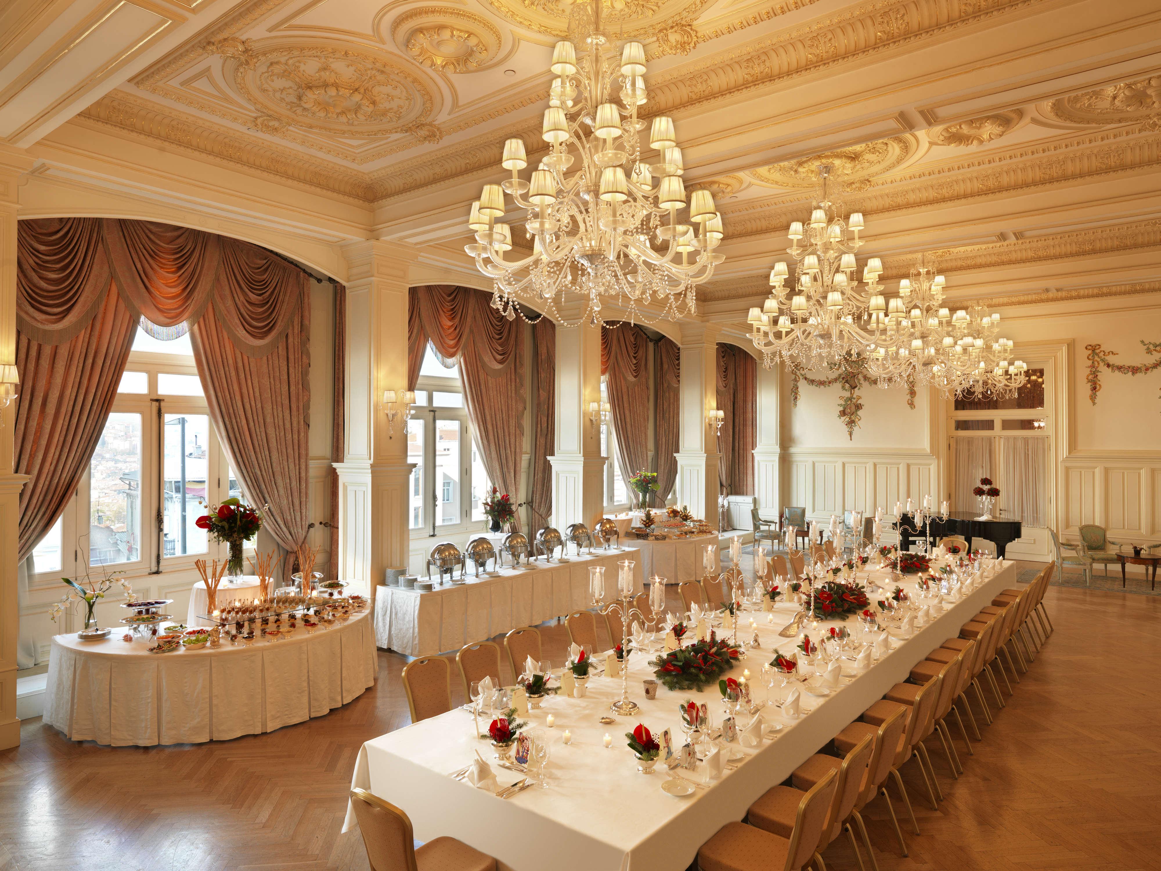 Pera Palace Hotel Istanbul Exterior foto The ballroom